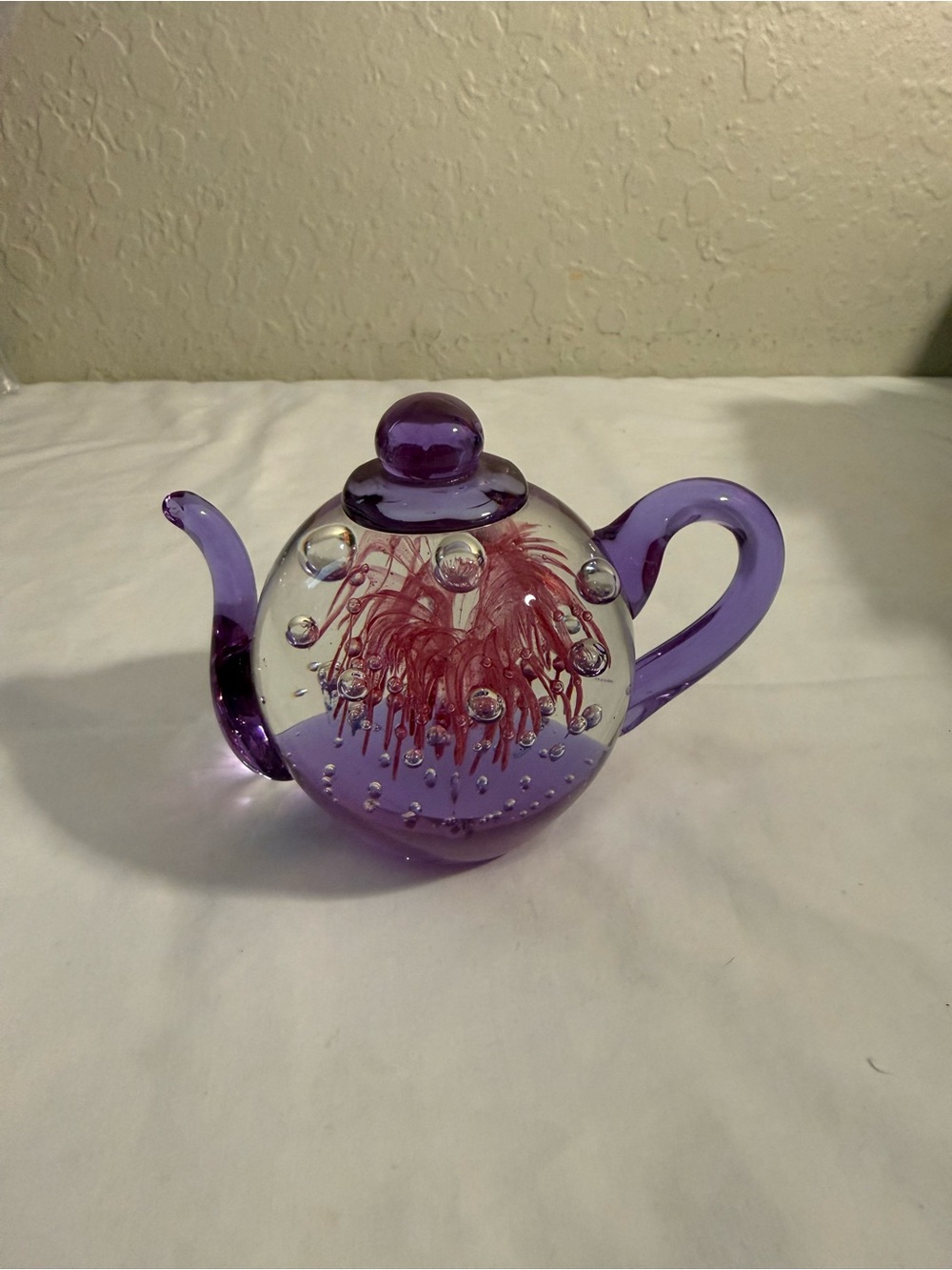 Dynasty Gallery Heirloom Collectibles Glass Teapot Purple w/Pink Flower,Bubbles